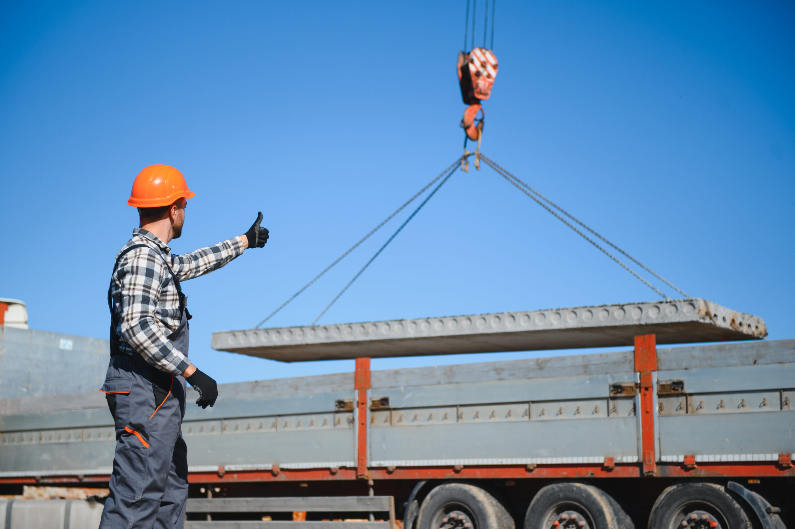 Expert Contract Lifting Services UK